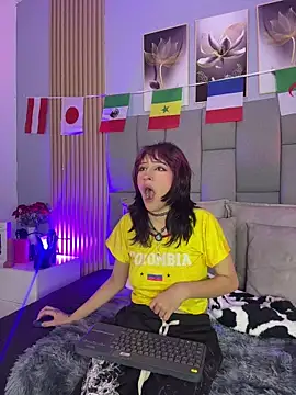 Mika love milo online show from 3, 7, 2026