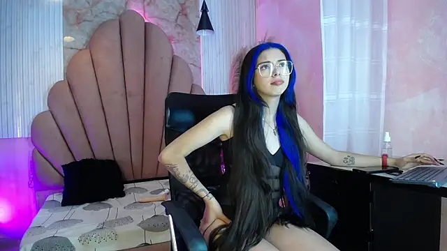 Kyomi Hunt online show from 14, 7, 2026