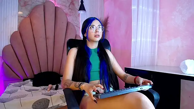 Kyomi Hunt online show from 16, 7, 2026