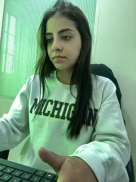 Hanna Cruz  online show from 22, 5, 2026