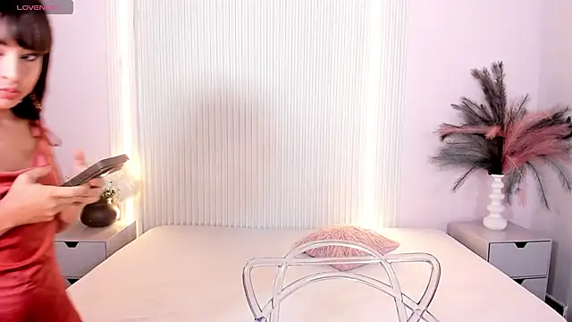 AmyPrice9 online show from 30, 5, 2026