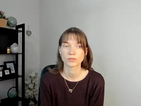 KiraBliss28 online show from 27, 5, 2026