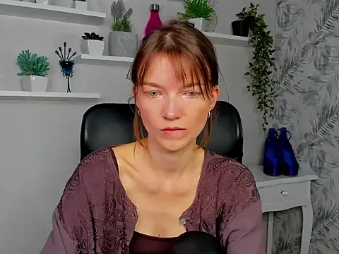 KiraBliss28 online show from 2, 6, 2026