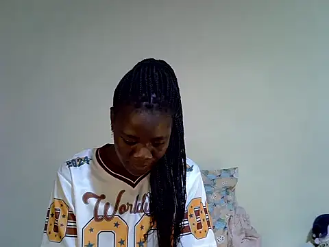 Snapshot of PetiteMelaninn chatting on 16, 7, 2026 PetiteMelaninn online show from 16, 7, 2026