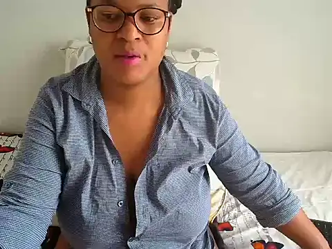 CandyYumsAerolaXX online show from 1, 6, 2026