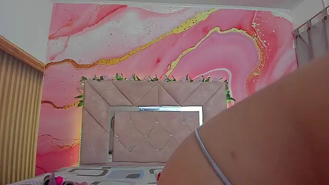 Snapshot of Candy__Moon_ chatting on 11, 6, 2026 Candy Moon online show from 11, 6, 2026