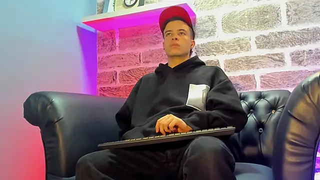 kevinn bluee online show from 28, 5, 2026