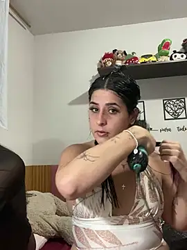 Snapshot of mileninhasexy chatting on 19, 7, 2026 mileninhasexy online show from 19, 7, 2026