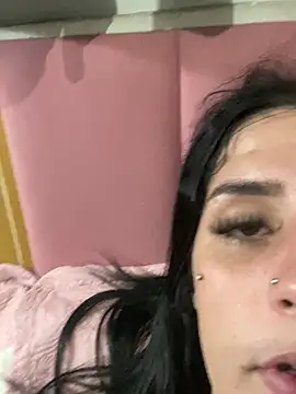 Snapshot of mileninhasexy chatting on 26, 7, 2026 mileninhasexy online show from 26, 7, 2026