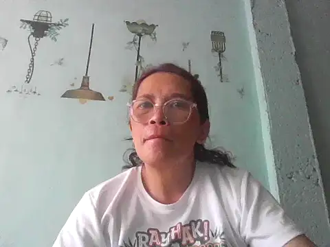 momshe2026 online show from 30, 5, 2026