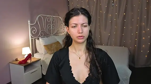 Snapshot of NoelPerfect chatting on 7, 7, 2026 NoelPerfect online show from 7, 7, 2026