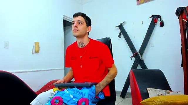 boy max latin online show from 22, 5, 2026