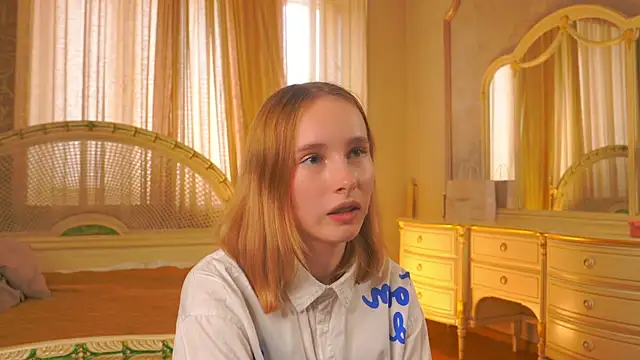 Snapshot of HelaineLube chatting on 9, 6, 2026 HelaineLube online show from 9, 6, 2026