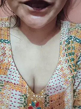 Snapshot of pinky_rao_123 chatting on 25, 5, 2026 pinky rao 123 online show from 25, 5, 2026