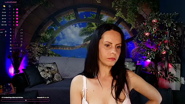 RoxanneBlize online show from 28, 5, 2026