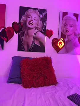 MiaBlonde1 online show from 15, 6, 2026