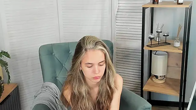 EttaRonhaar online show from 9, 6, 2026