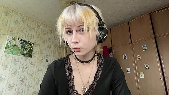 FatimahFroman online show from 22, 5, 2026