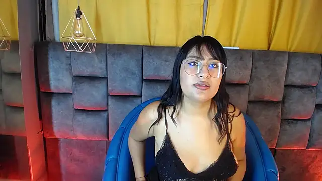Girl Scarlett  online show from 24, 5, 2026