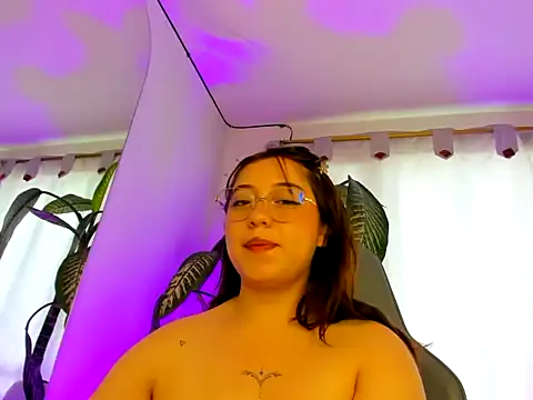 Laury ro6 online show from 6, 6, 2026
