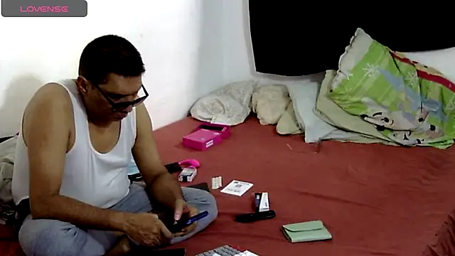 SASSY LOVERS online show from 26, 5, 2026