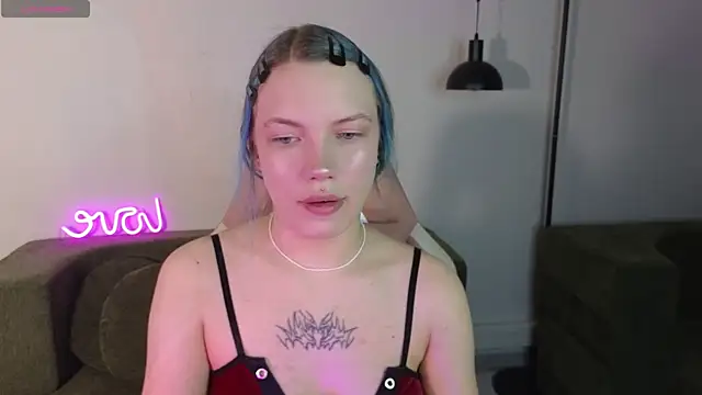Snapshot of Eva_Greer chatting on 13, 7, 2026 Eva Greer online show from 13, 7, 2026