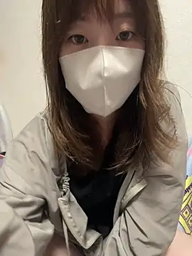 Snapshot of mei_room chatting on 3, 8, 2026 mei room online show from 3, 8, 2026