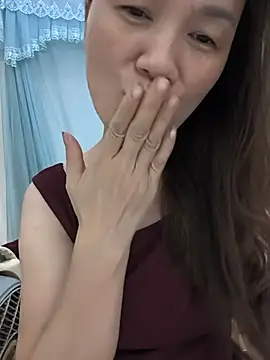 Snapshot of Lye_lovely chatting on 12, 7, 2026 Lye lovely online show from 12, 7, 2026