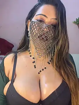 Wildbitchfuckk online show from 30, 5, 2026