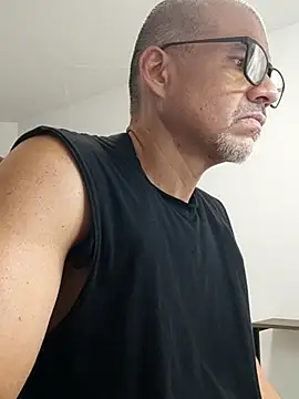 Gaceru01006 online show from 26, 6, 2026