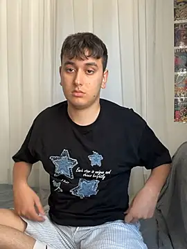 imjustaboyy1 online show from 15, 6, 2026