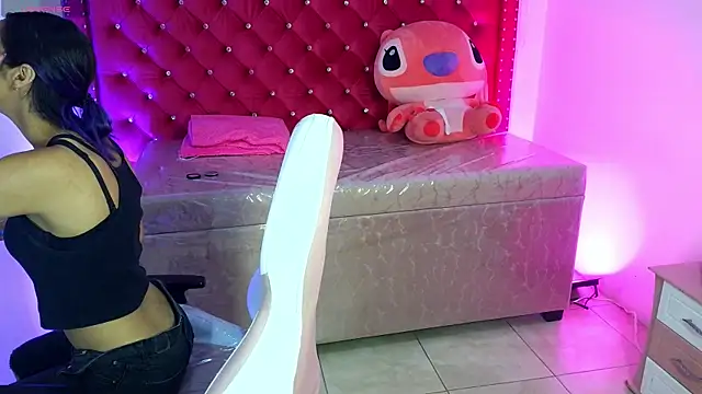 Cami monroe m online show from 23, 5, 2026