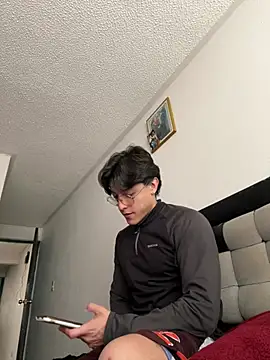 Alan Jhones online show from 3, 6, 2026