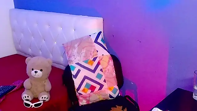 Angel foxc13 online show from 5, 7, 2026
