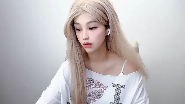 jiangjiang2005 online show from 18, 7, 2026
