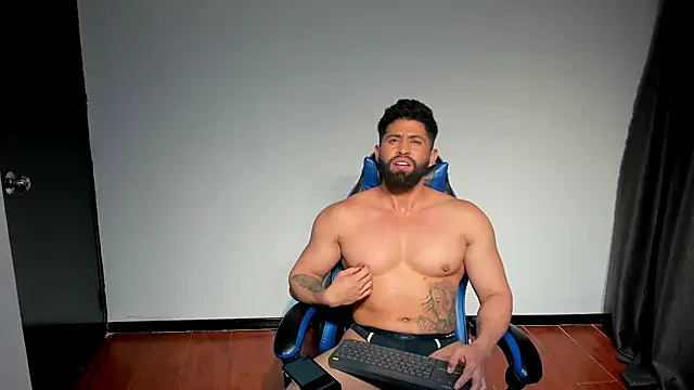 RikyAaron online show from 17, 7, 2026