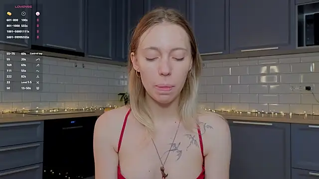 BlondeKelly online show from 1, 6, 2026