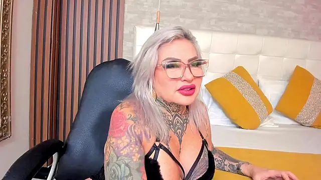 ArianaMora online show from 30, 5, 2026