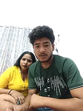 Hotshot Love online show from 25, 6, 2026