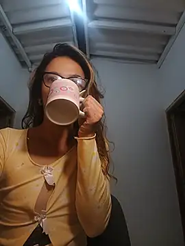 Snapshot of karenarango chatting on 14, 6, 2026 karenarango online show from 14, 6, 2026