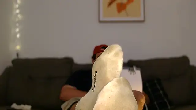 ChubbyGayBigFeet online show from 27, 5, 2026