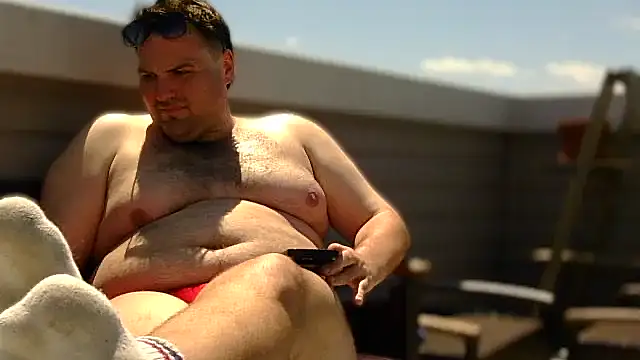 ChubbyGayBigFeet online show from 29, 5, 2026