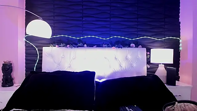 Natasha Nassty online show from 25, 6, 2026