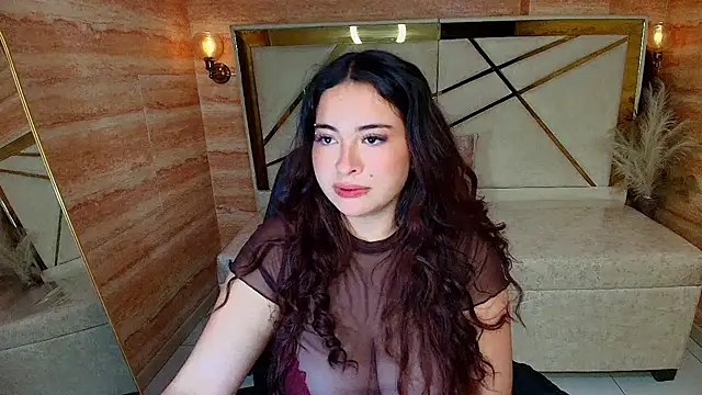Kiara Moon r online show from 15, 7, 2026