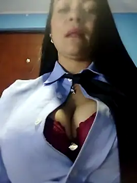 MONSERRAT ETHAN online show from 2, 7, 2026