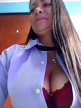 MONSERRAT ETHAN online show from 5, 7, 2026