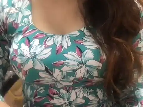 Snapshot of Avneet_ chatting on 15, 6, 2026 Avneet online show from 15, 6, 2026