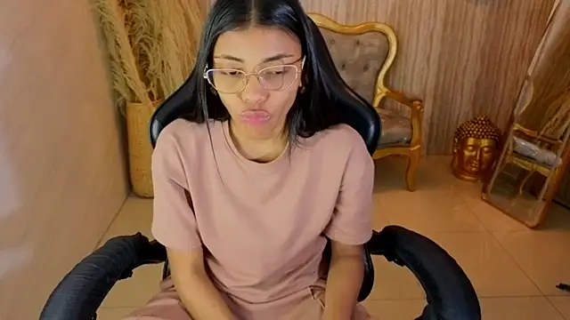 valentina gomez s online show from 13, 7, 2026