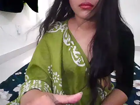 Snapshot of Aalya_B chatting on 26, 6, 2026 Aalya B online show from 26, 6, 2026