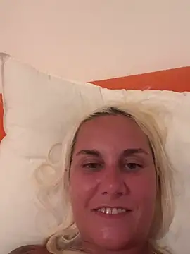 Sofia beee online show from 26, 6, 2026